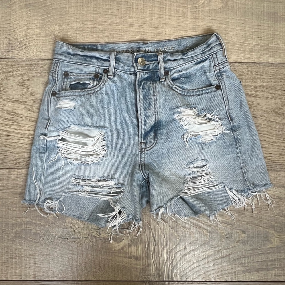 American Eagle 90s Boyfriend Short Size 00